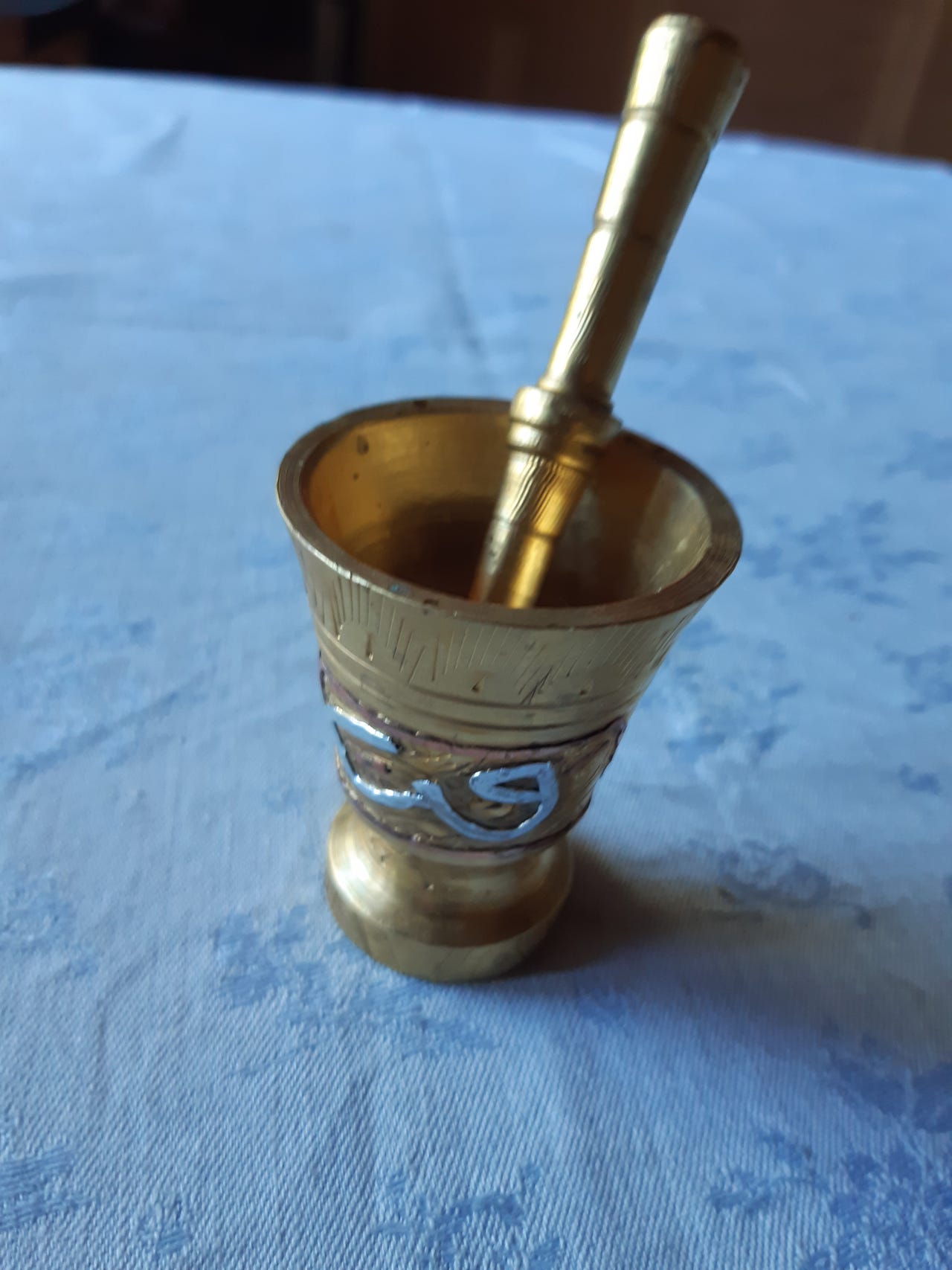 Mortteli kork. 6 cm,halk. 5 cm