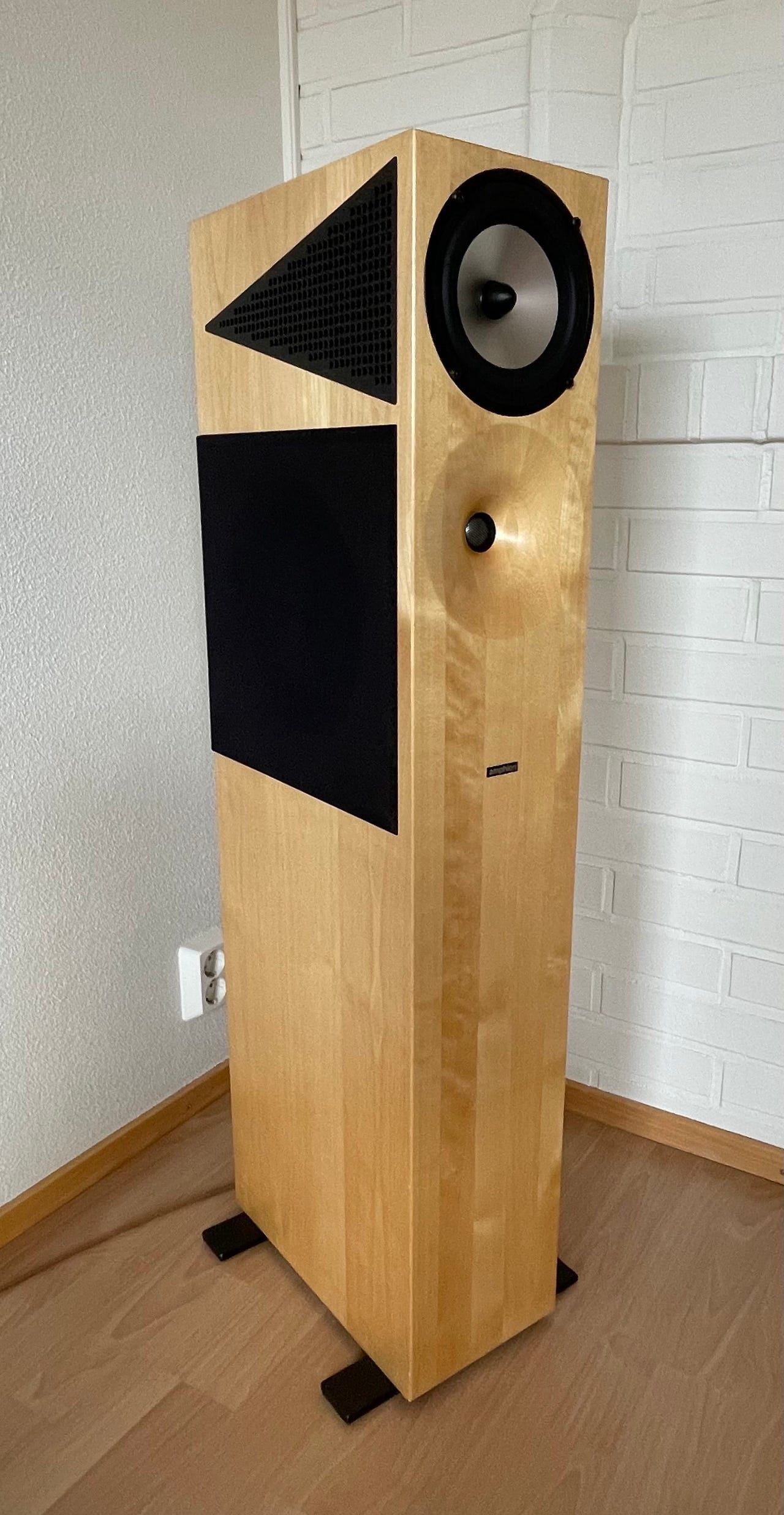 Amphion Xenon kaiuttimet