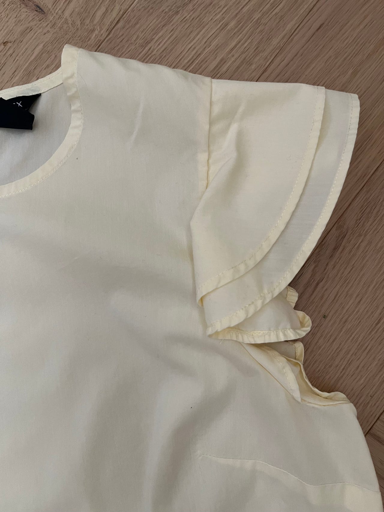 Naisten paita (Lindex)