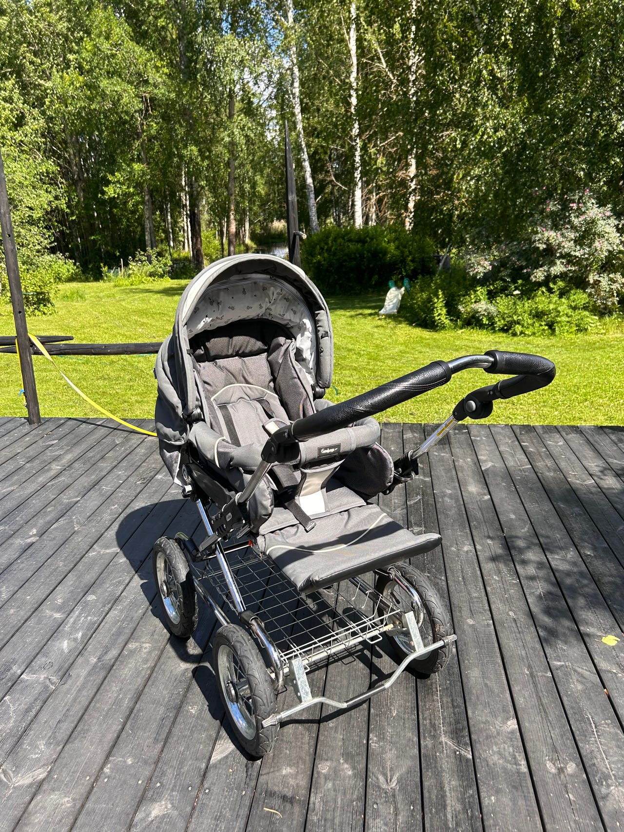 Emmaljunga yhdistelmävaunut harmaat ilmakumirenkailla