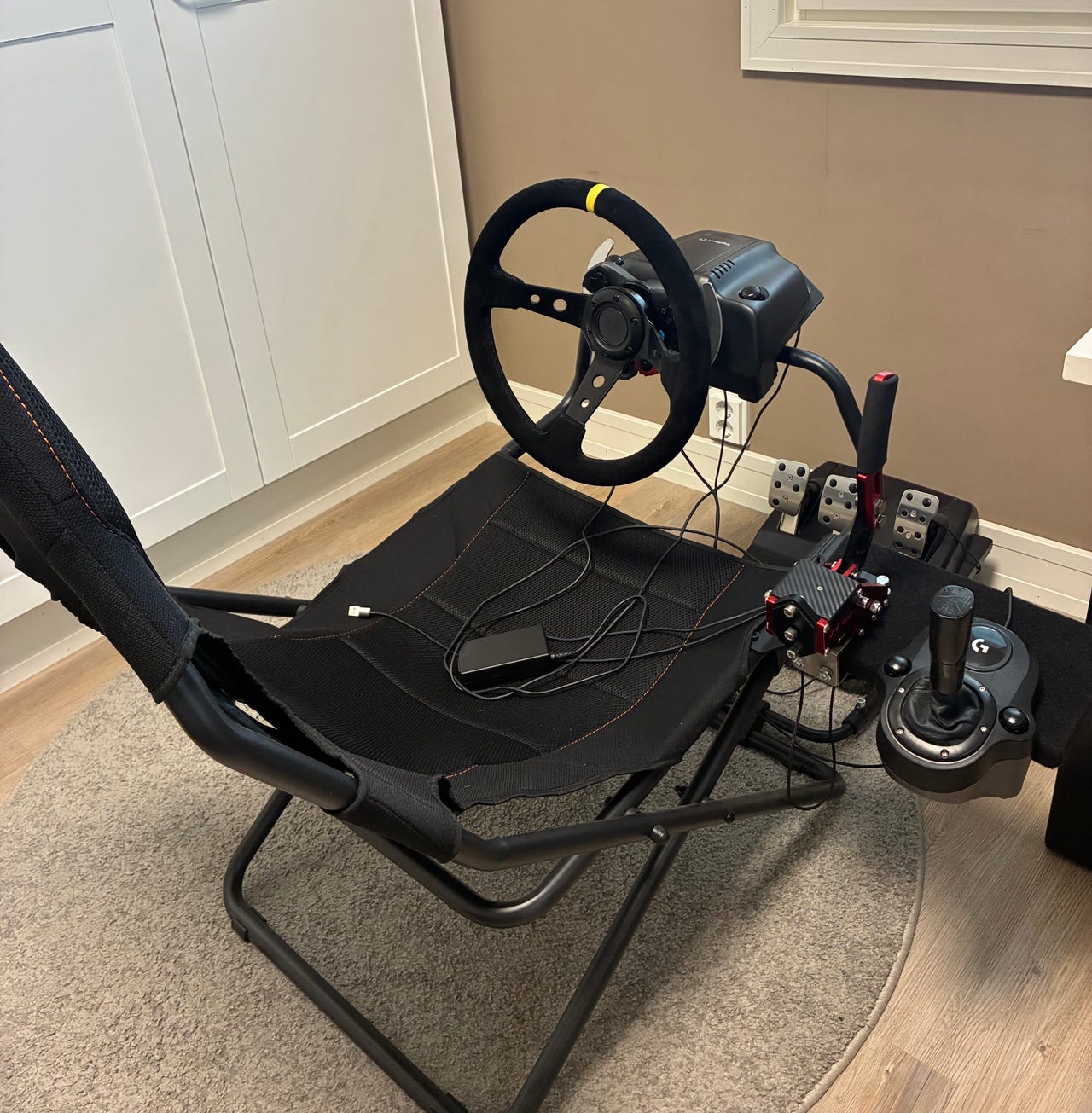 Logitech G29 ajosimulaattori