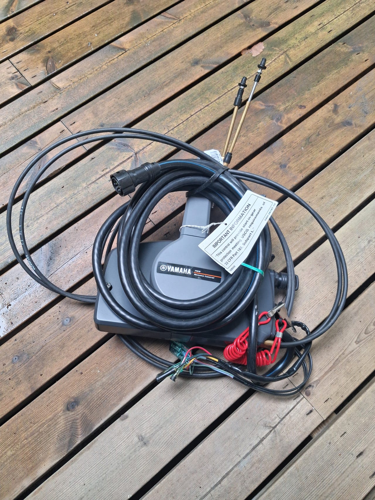 yamaha 703 käyttämätön kaukkari kaapeleilla