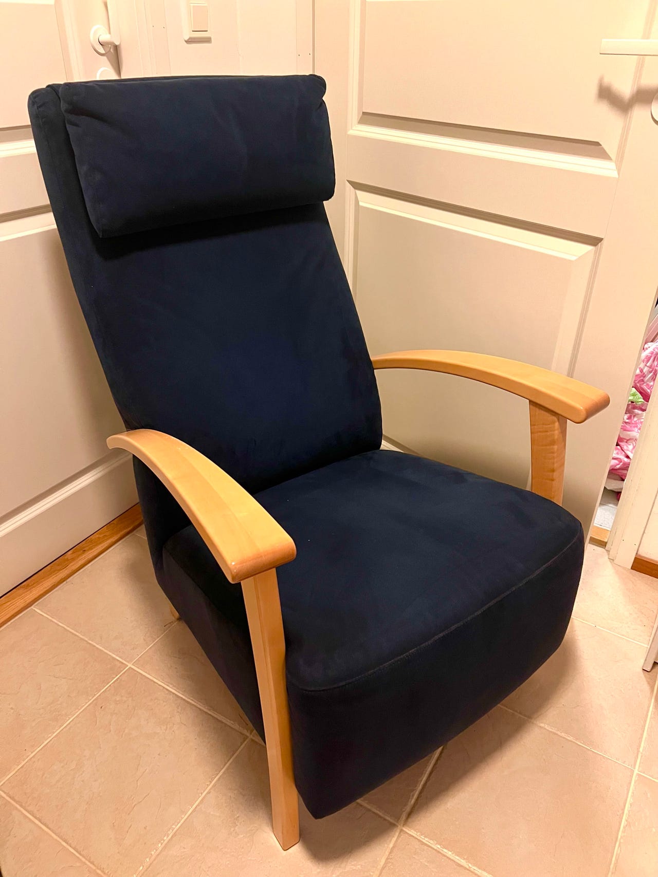 Isku Ritz tuoli, tummansininen, erinomainen kunto