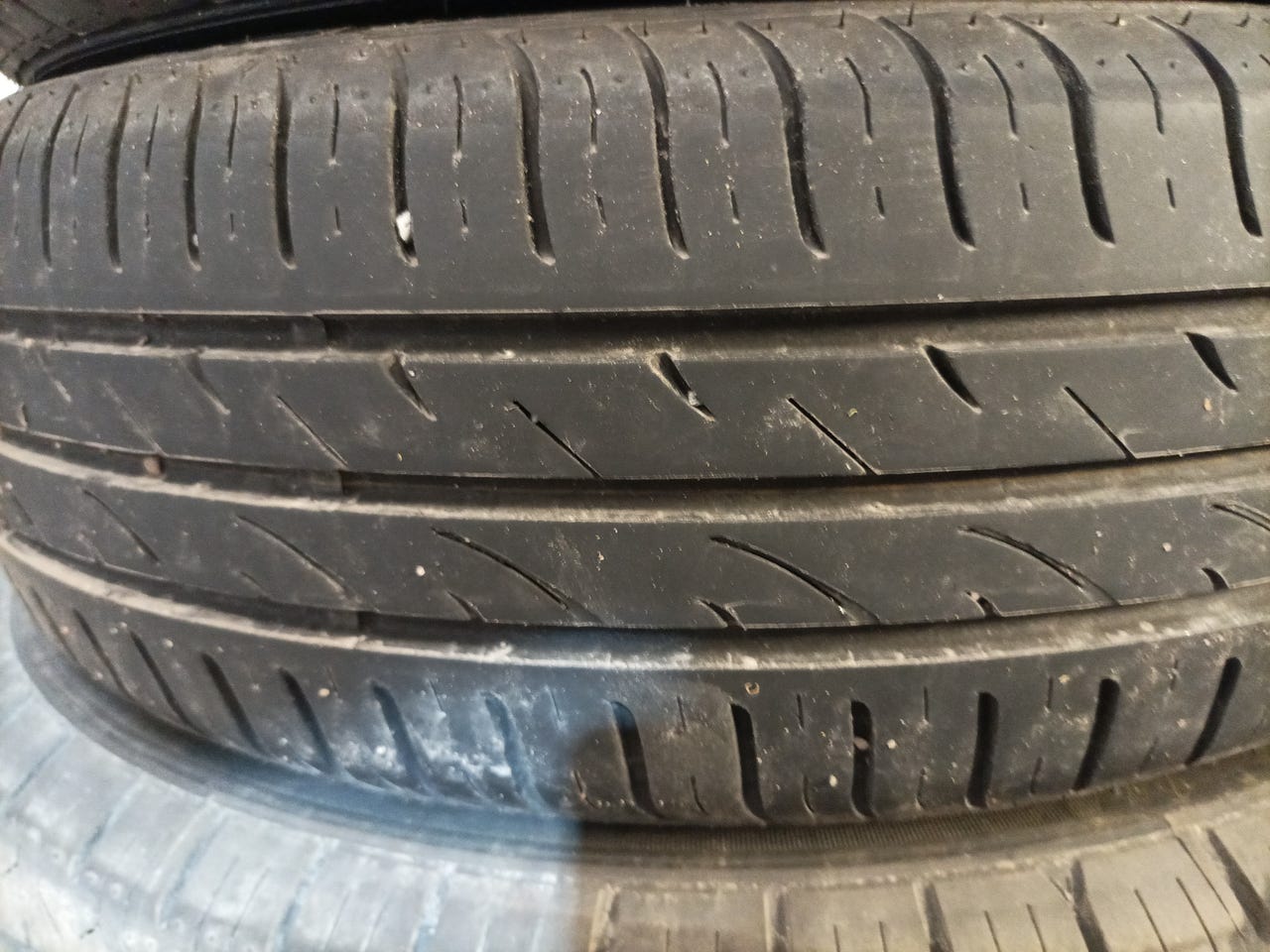 Mopoauto renkaat 165/60 R14