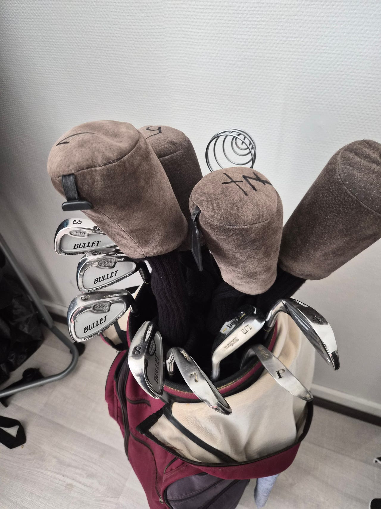 Bullet golfmailasetti bagilla
