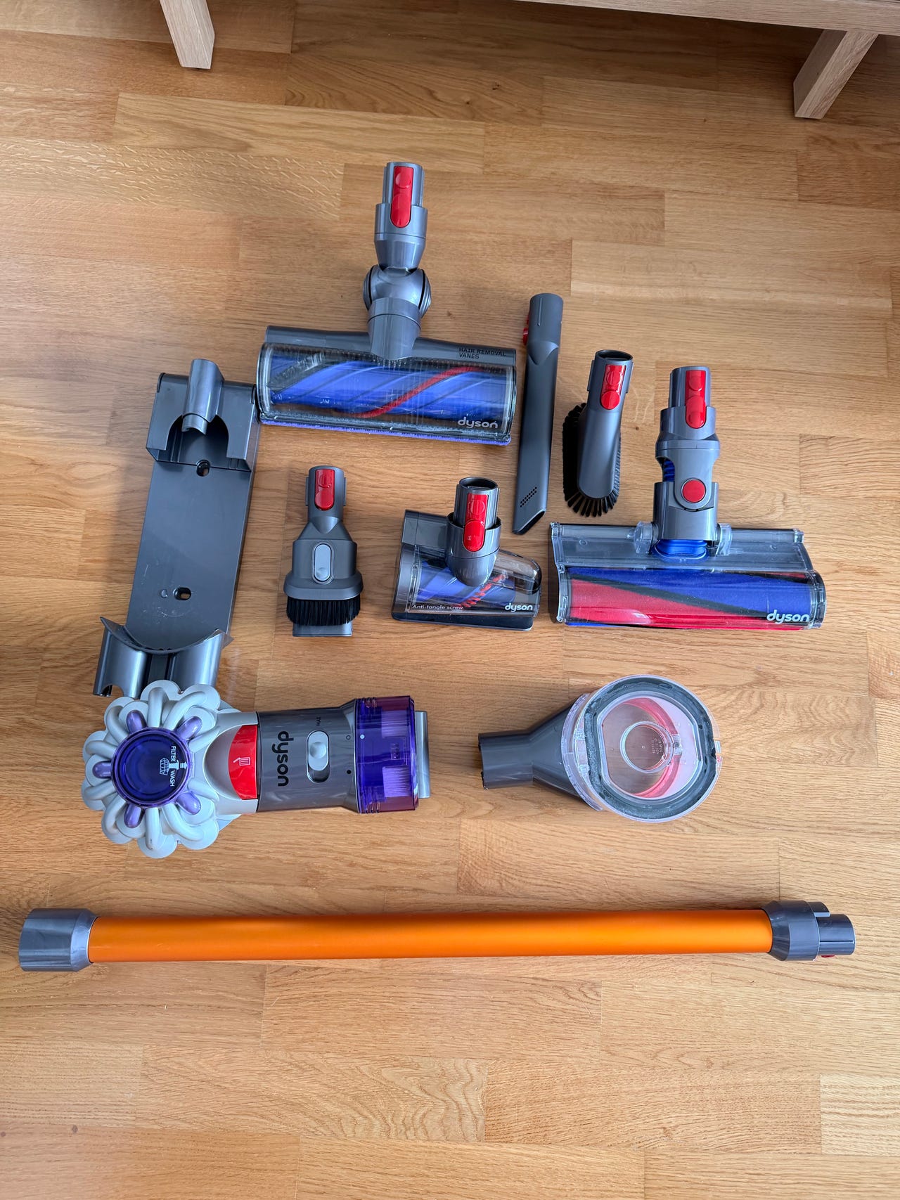 Dyson V8 absolute johdoton varsi-imuri