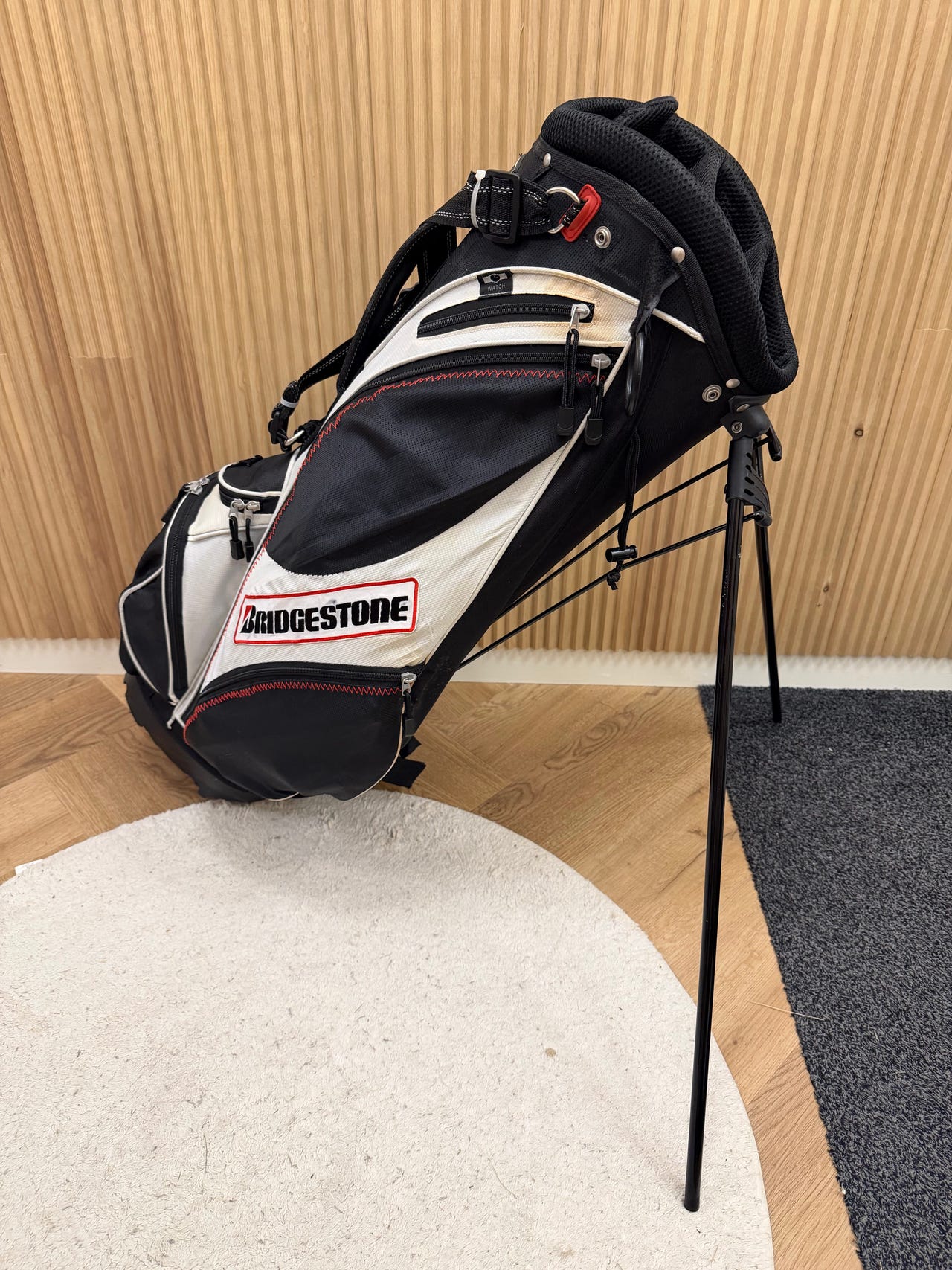 Tommy Armour/Bridgestone kantobägi