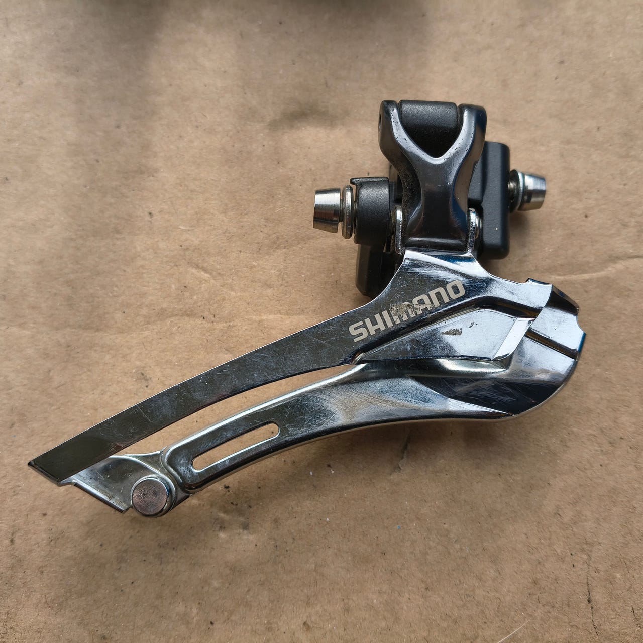 Shimano FD-CX70 etuvaihtaja