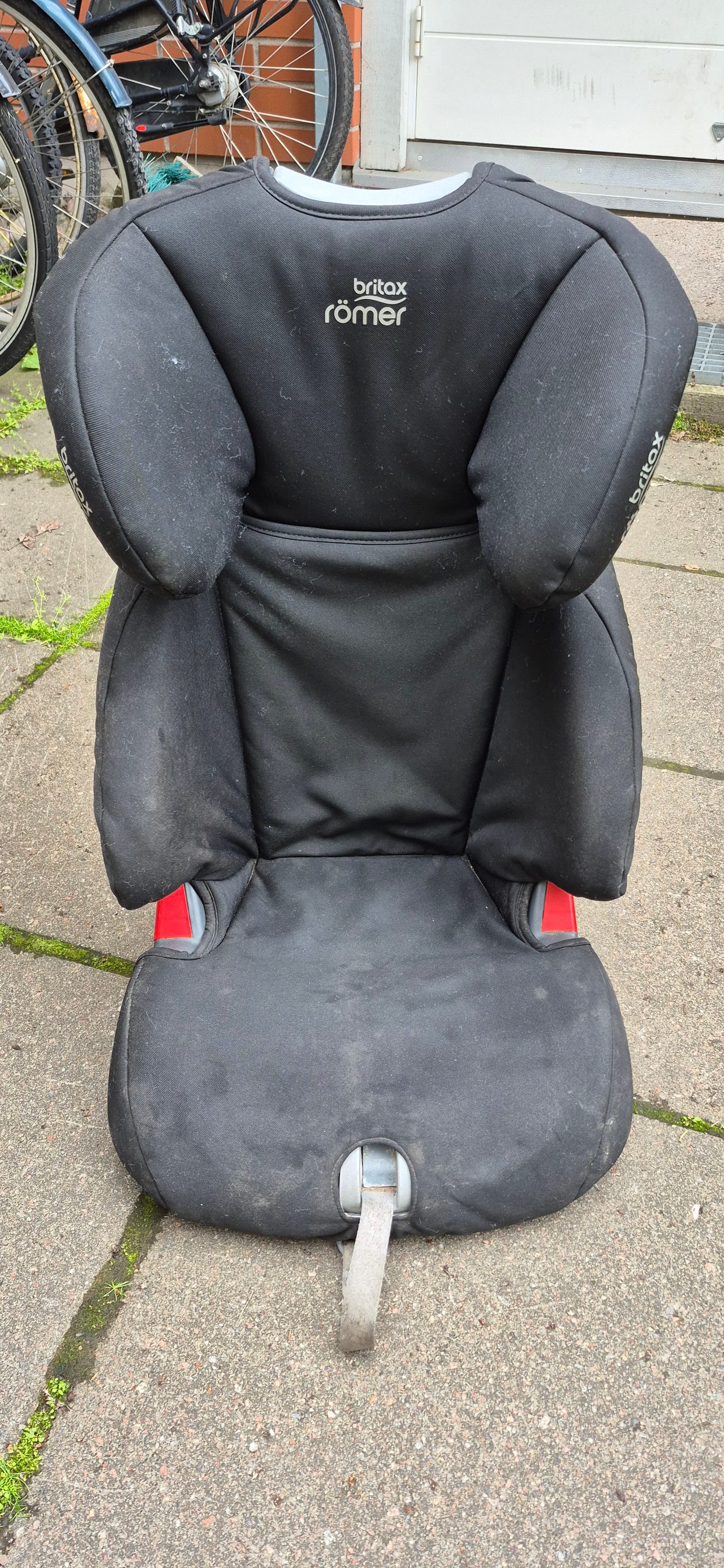 Annetaan Britax römer turvavyöistuin x 2, isofix
