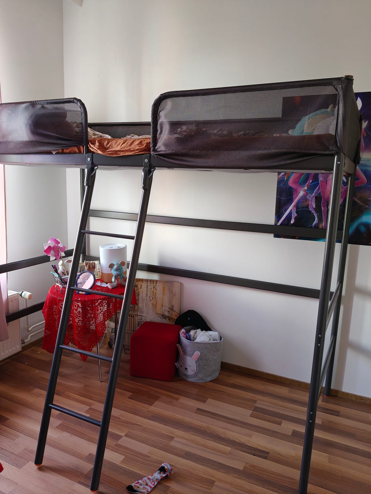 IKEA parvisänky metallinen runko