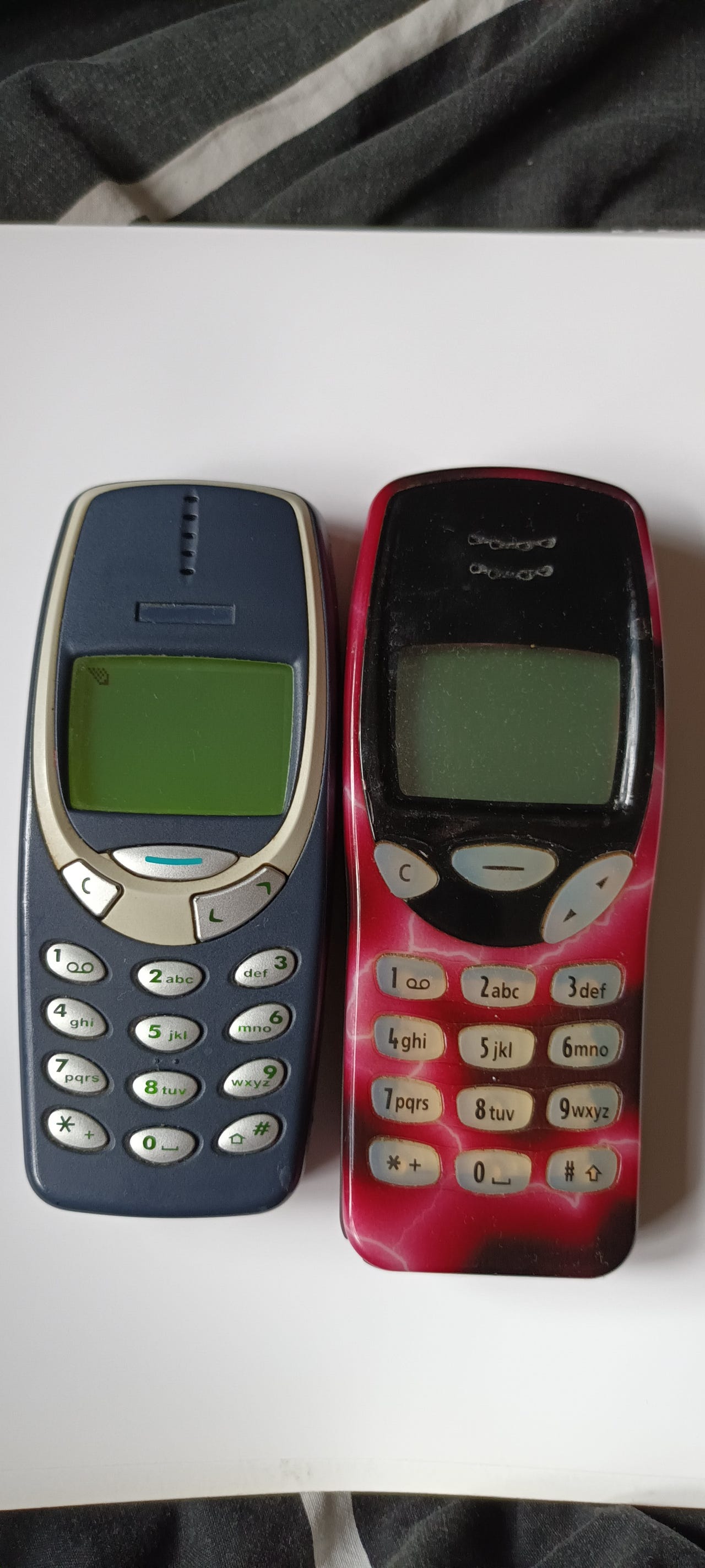 Nokia 3210 ja 3310 puhelimet