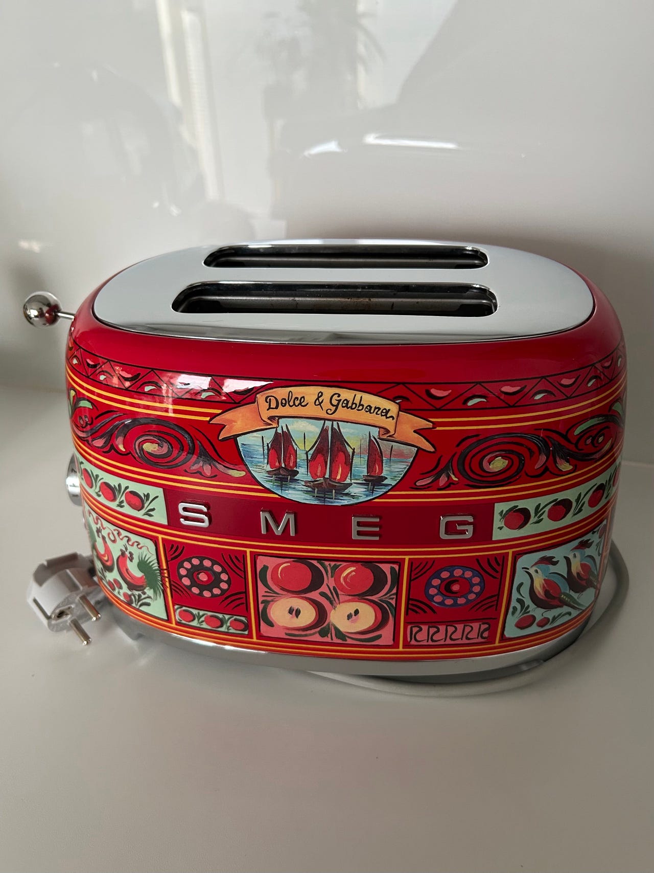 Smeg | Dolce & Gabbana punainen leivänpaahdin