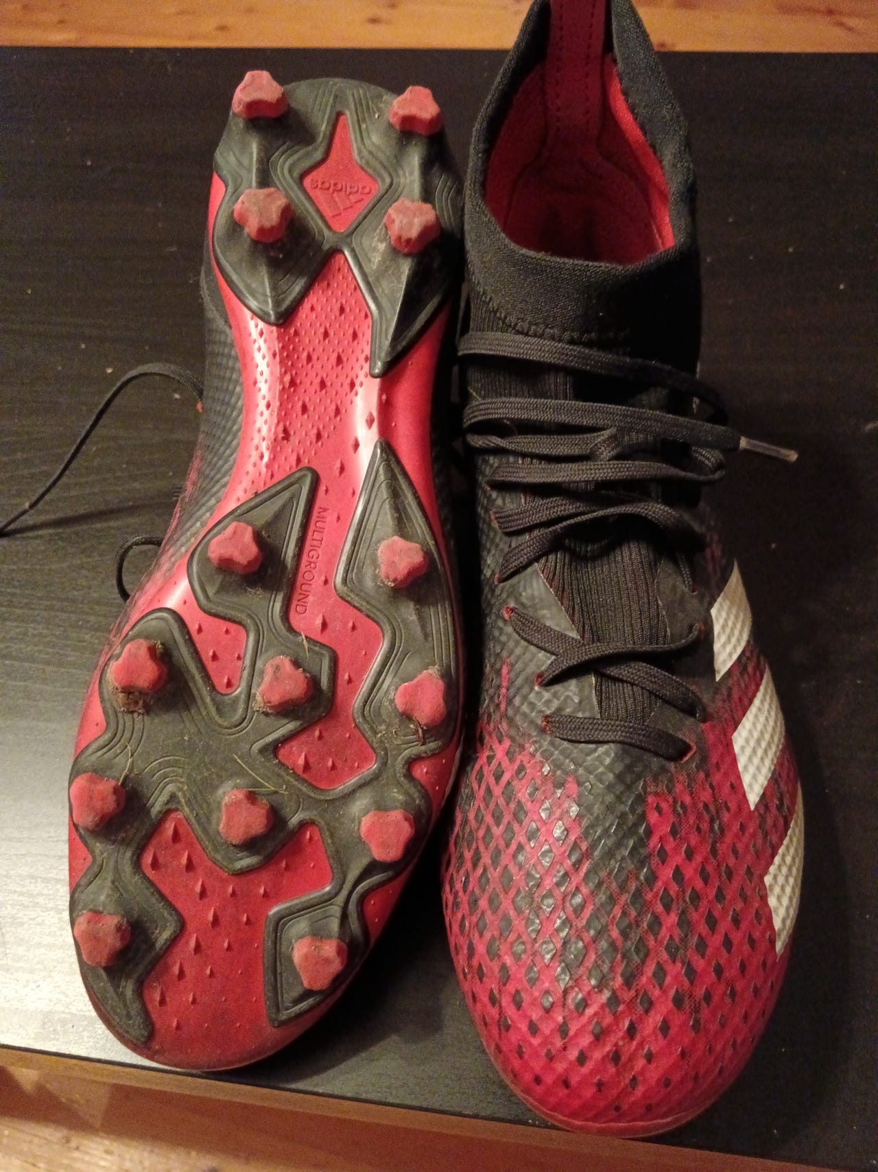 Nappikset Adidas koko 42 2/3