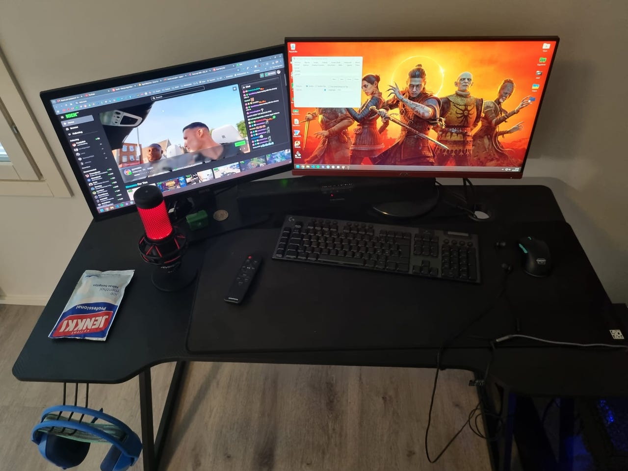 JYSK HALSTED gaming-pöytä 60x120 – hyväkuntoinen