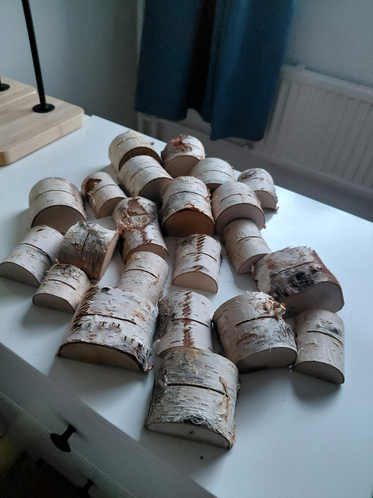 Koivuiset korttipidikkeet