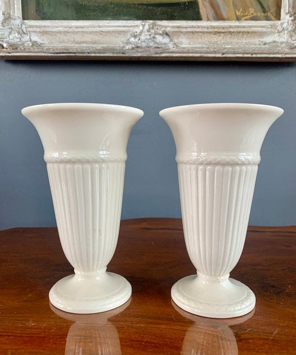 Wedgwood - Maljakko (2) - Queens Ware - Trompetvaas, Edme