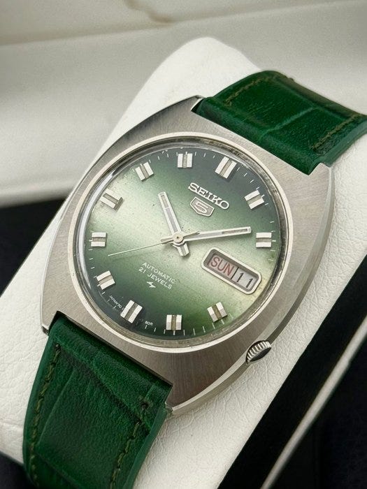Seiko - Seiko 5 Automatic Vintage Rare Green Dial - 7019-7190 - M