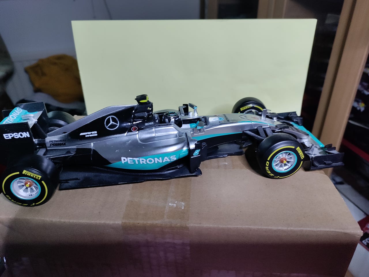 Mercedes Petronas F1 -Formulan pienoismalli