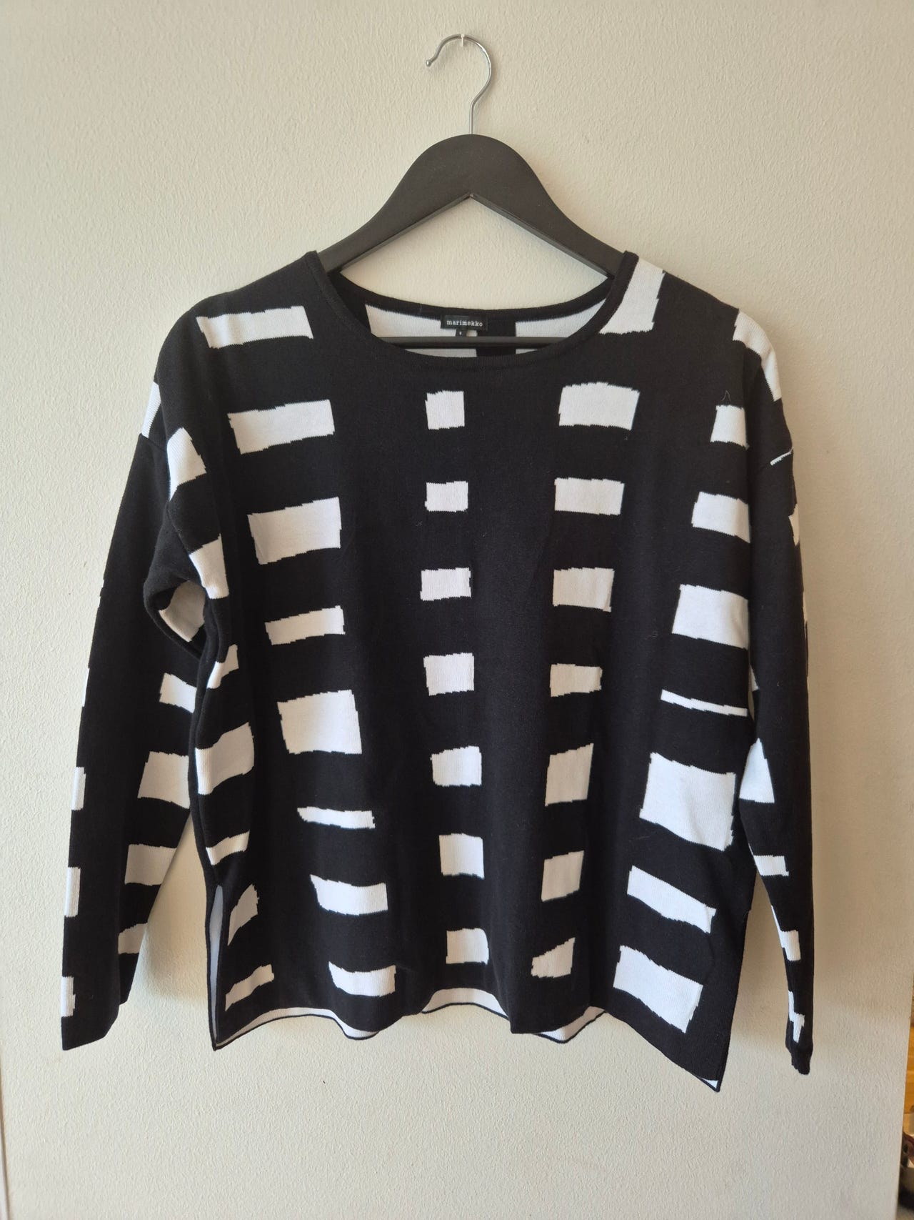 Uudenveroinen Marimekko neule