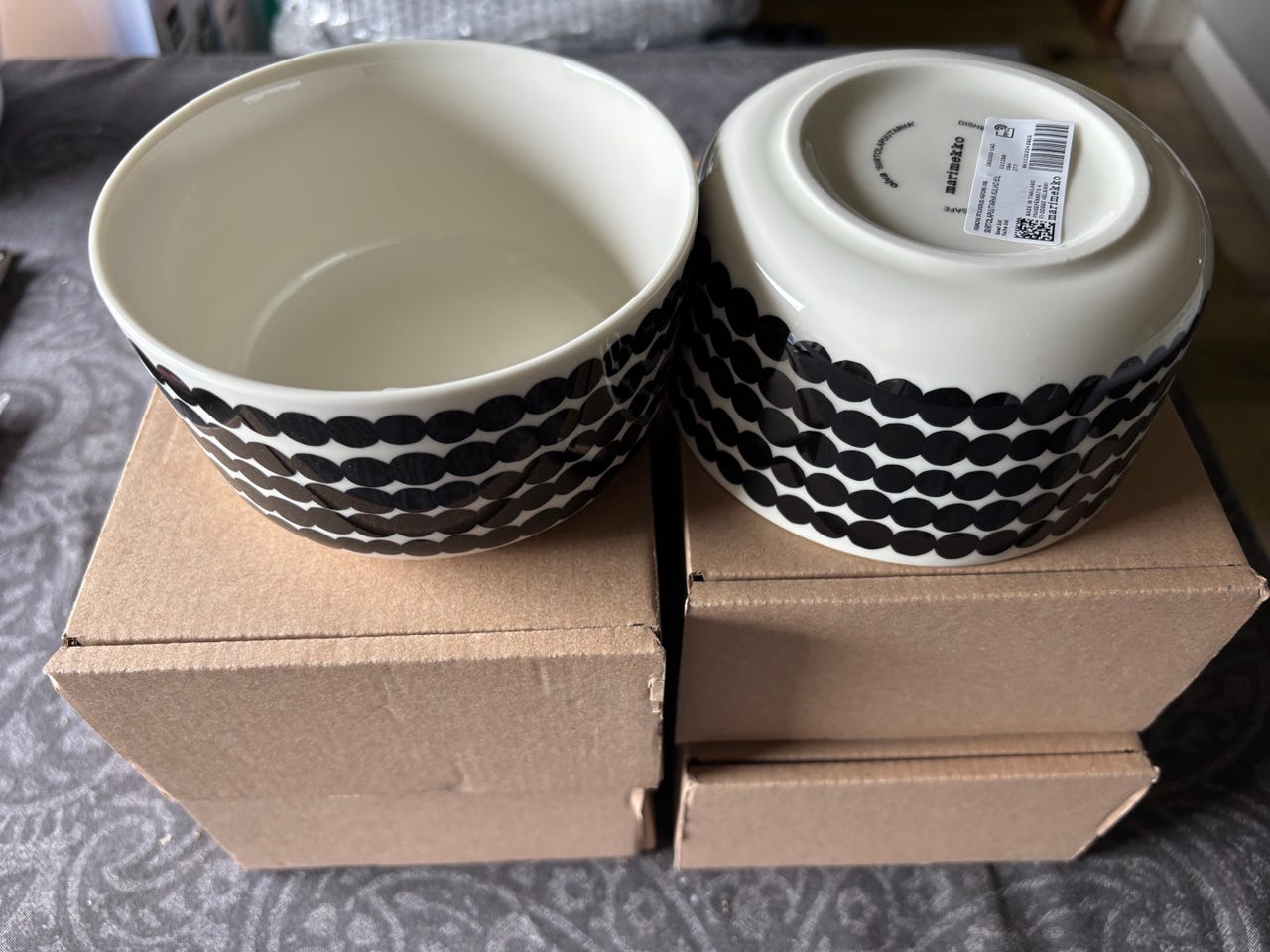Marimekko räsymatto kulhot 5 dl C 6/mustavalkoinen pallokuvio