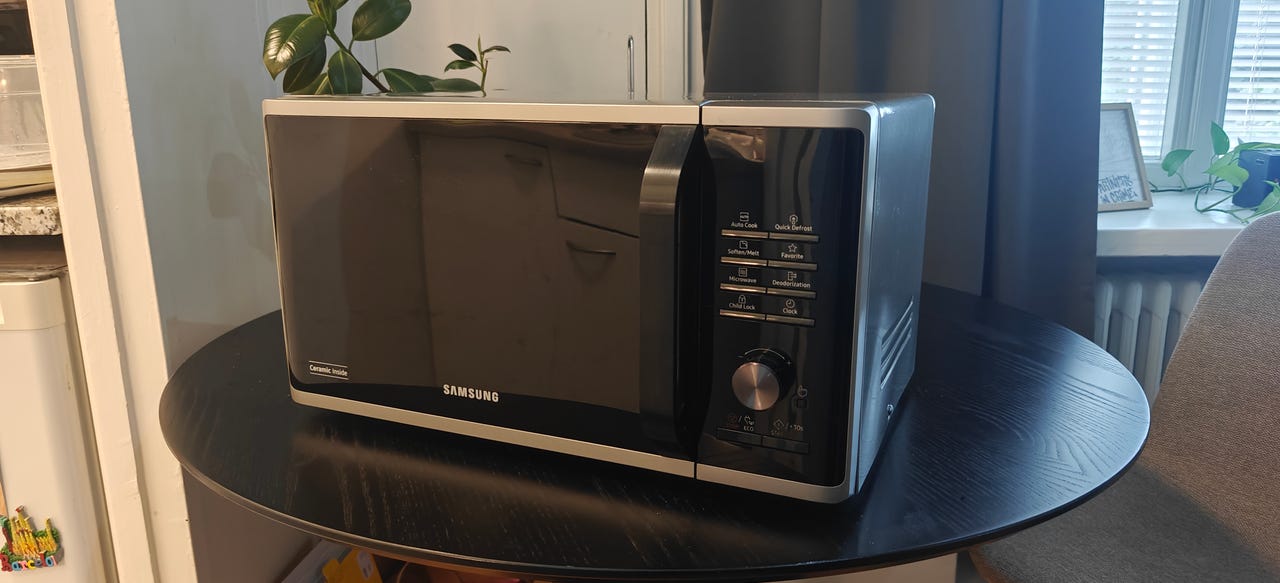 Samsung mikroaaltouuni musta