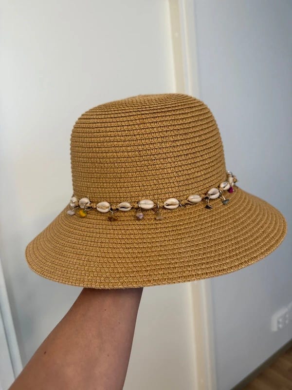 Olkihattu, koko M/L