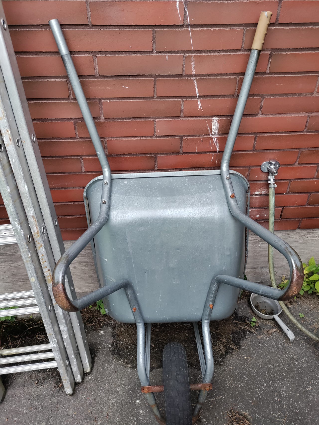 Kottikärryt annetaan