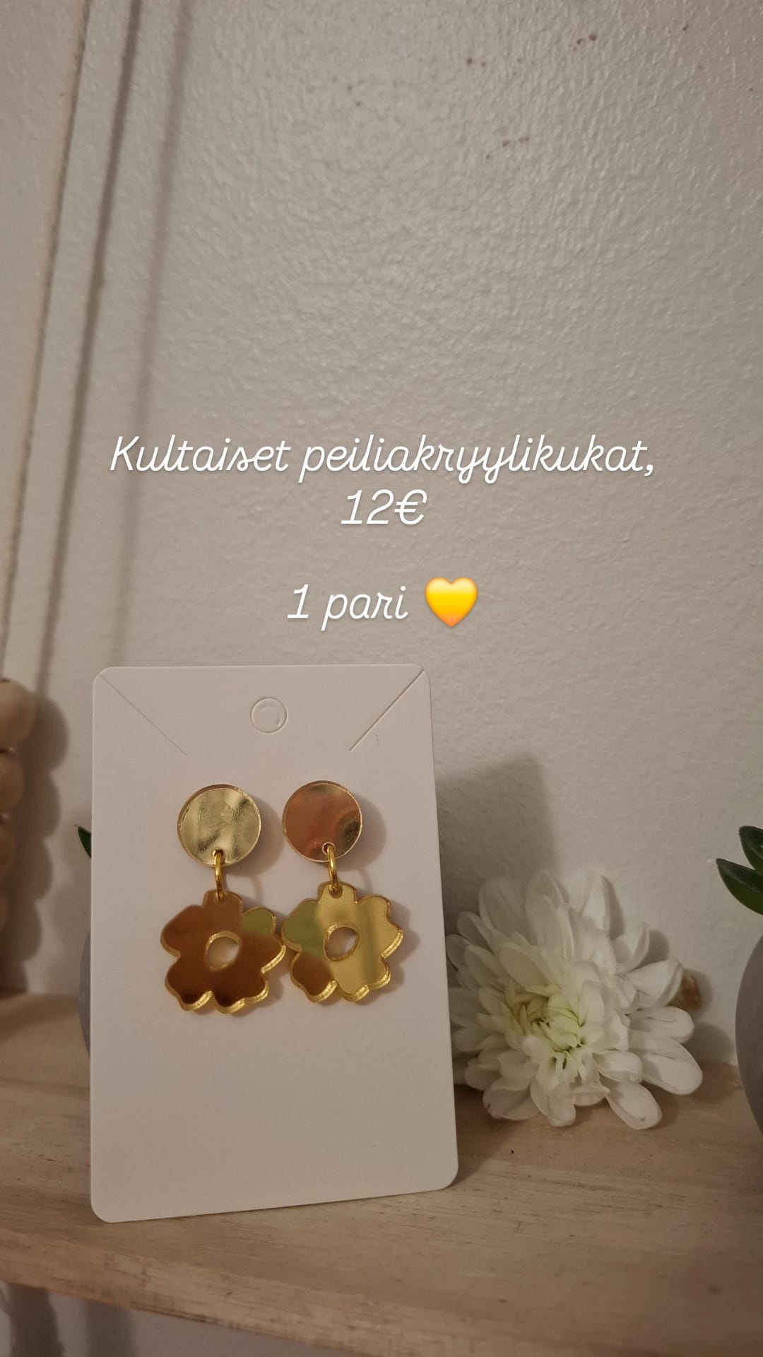 Käsintehdyt korvakorut