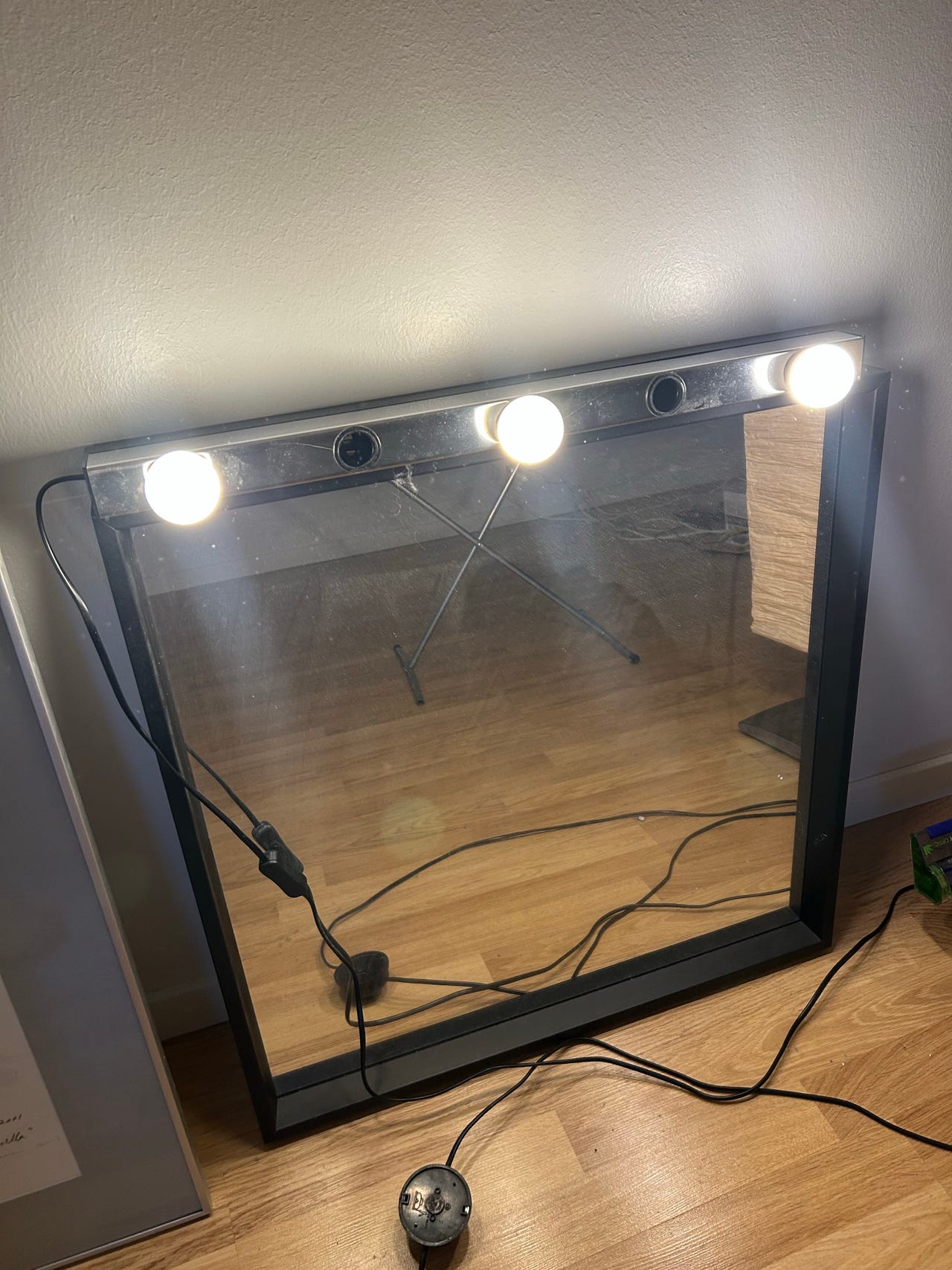 IKEA peili ja valolista