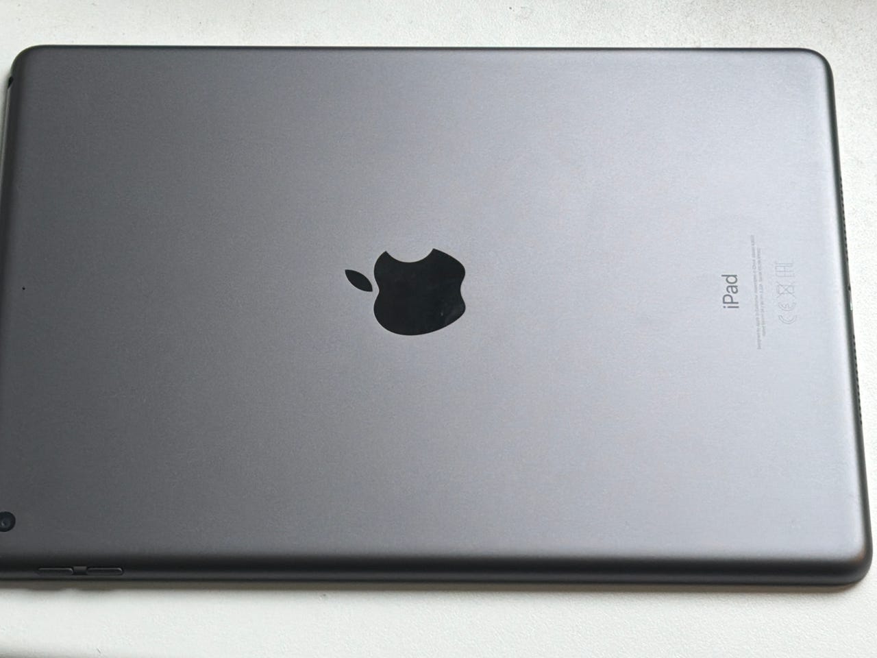 IPad 9 64GB Wifi - TAKUU 12kk musta