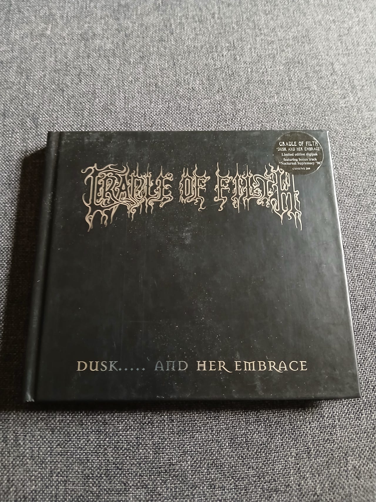 Cradle Of Filth – Dusk... And Her Embrace Digipak CD