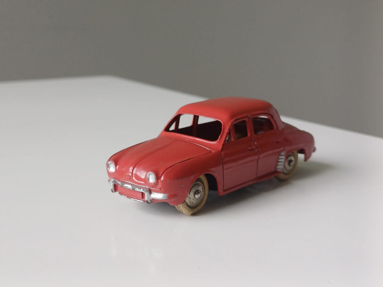 Renault Dauphine Dinky Toys 1:43