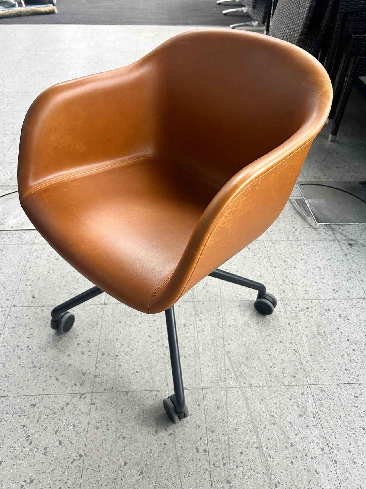 Muuto Rullaavat tuolit