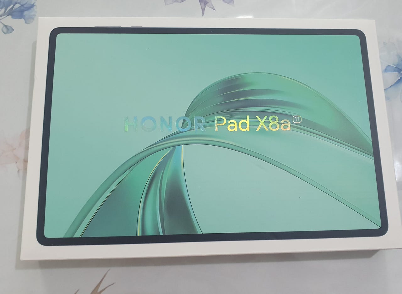 Myydään avaamaton Honor Pad X8a 11 -tabletti.