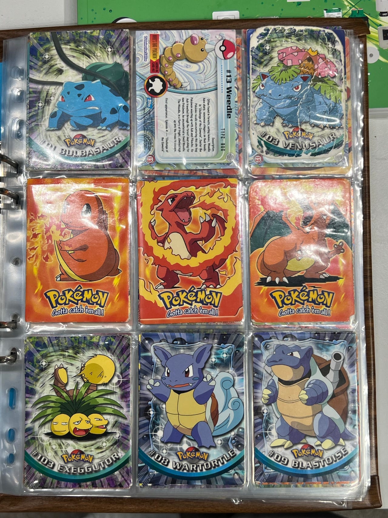 Vanhoja Topps Pokemon-kortteja