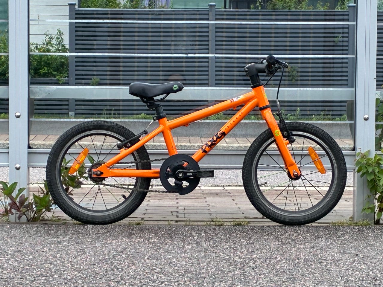 Frog lastenpyörä 16