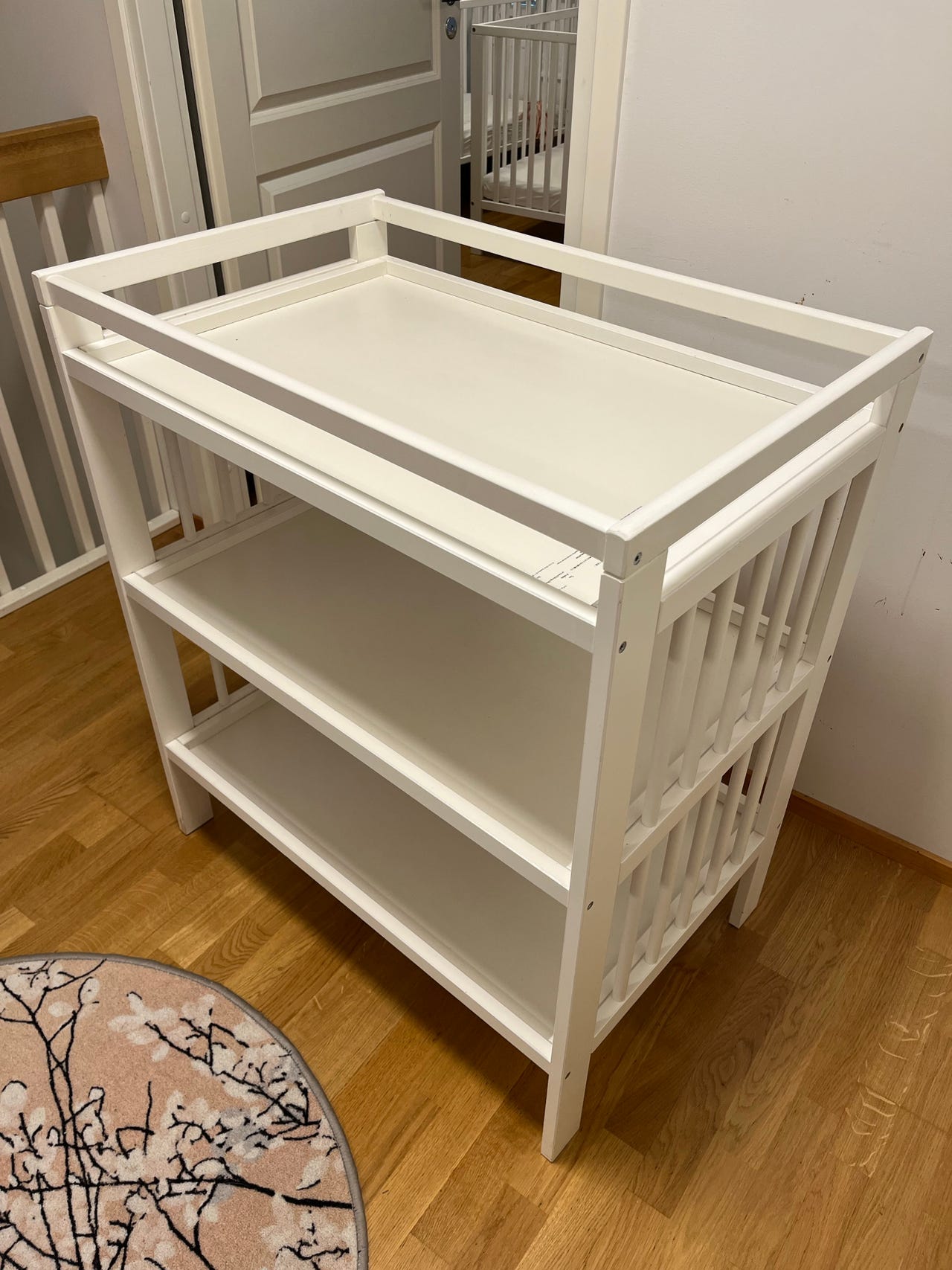 IKEA Gulliver hoitopöytä