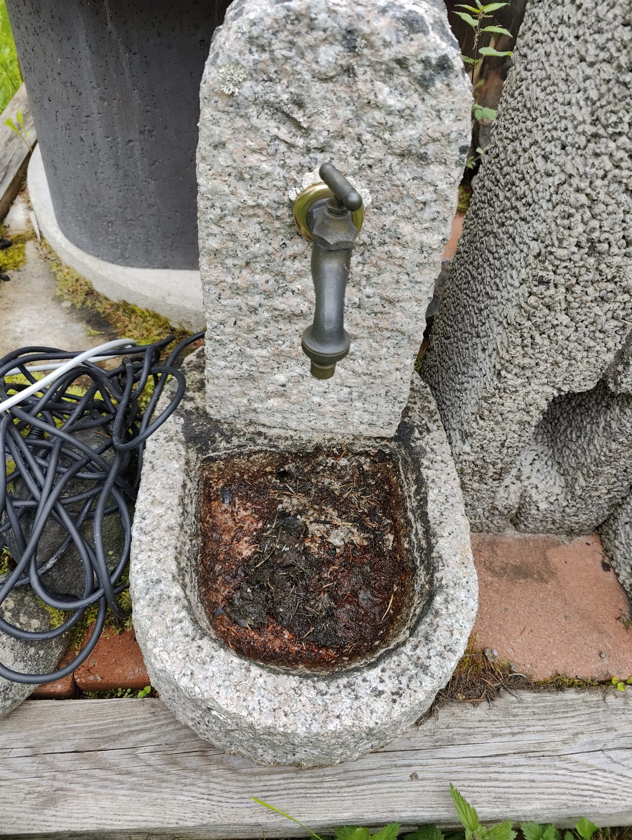 Graniitti suihkulähde