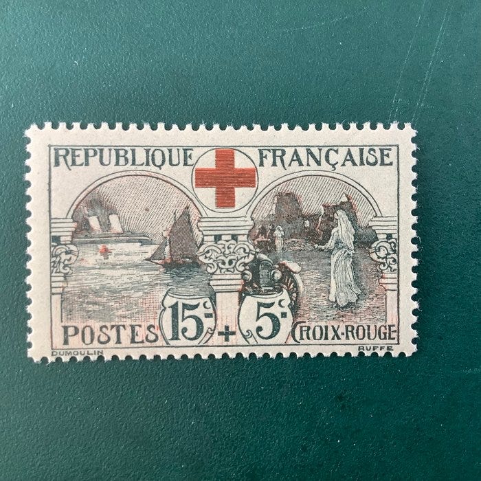 Ranska 1918 - Punaisen Ristin postimerkki, hyvin keskitetty ja al