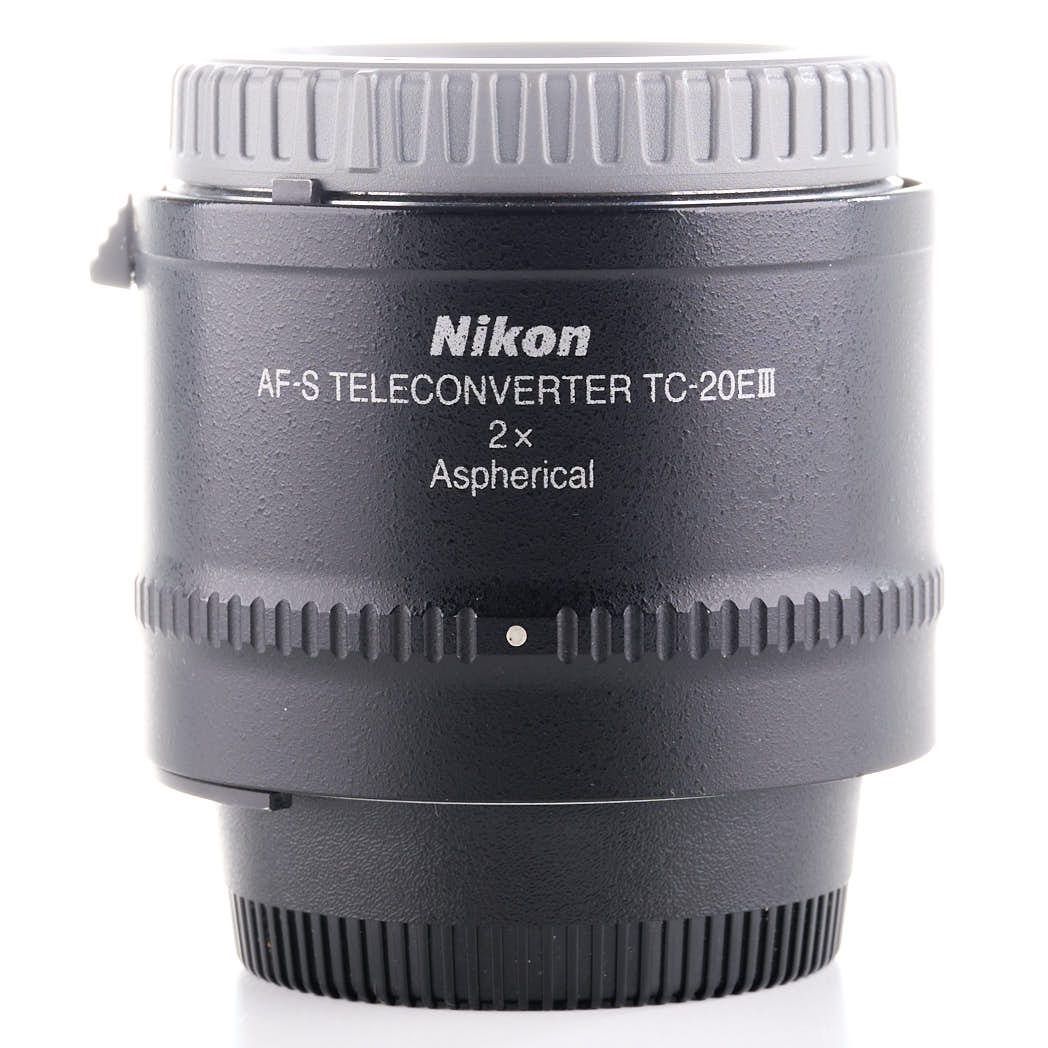 Nikon TC-20E III 2x -telejatke (käytetty)