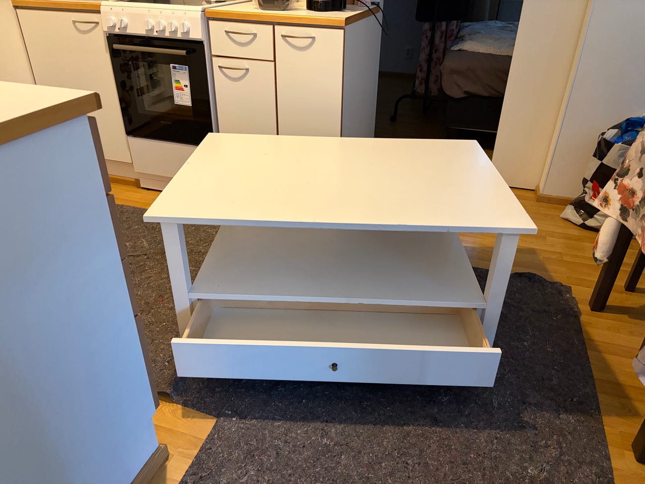Sohvapöytä/Tv taso