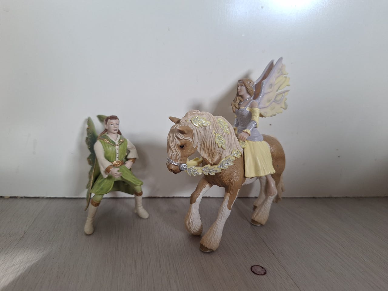 Schleich keiju, haltia ja hevonen.