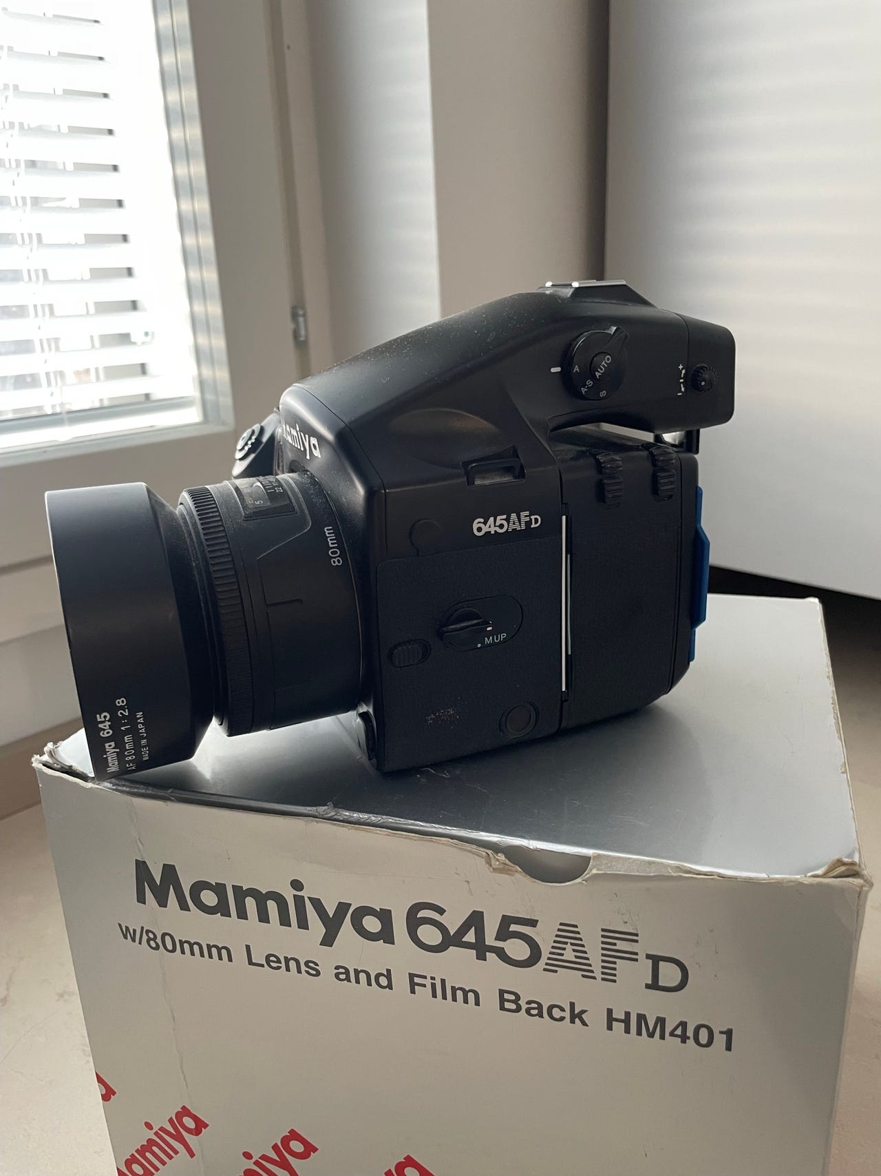Mamiya 645 AFD Medium Format SLR + AF 80mm f/2.8 Lens + 120/220