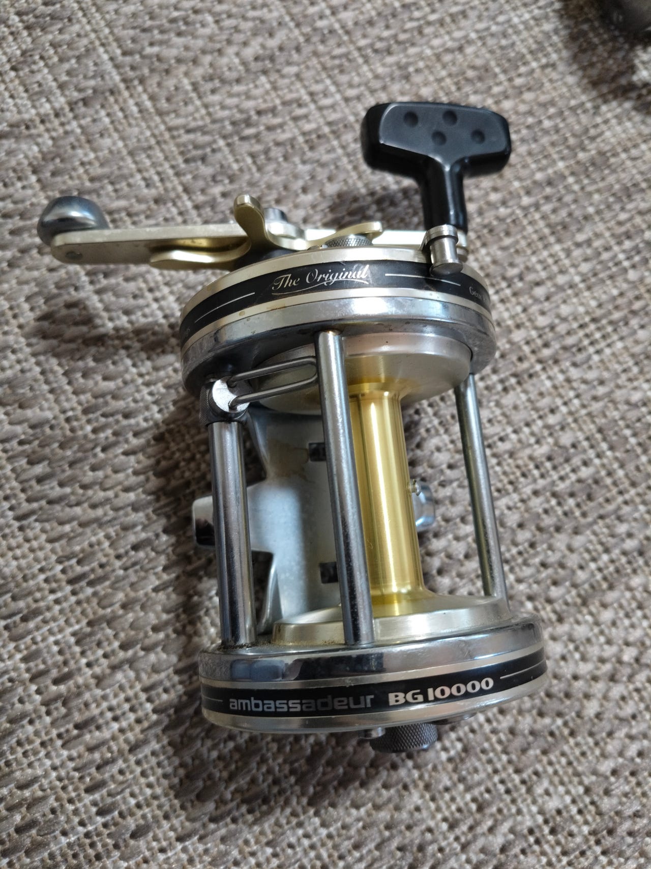 abu garcia baitcaster ambassadeur AMBSX-5600 SX Reel - 5.3:1 - 230yd/14Lb collection_010201 Reel Size:6600 The synchronized level wind Abu Garcia Cardinal Bruiser