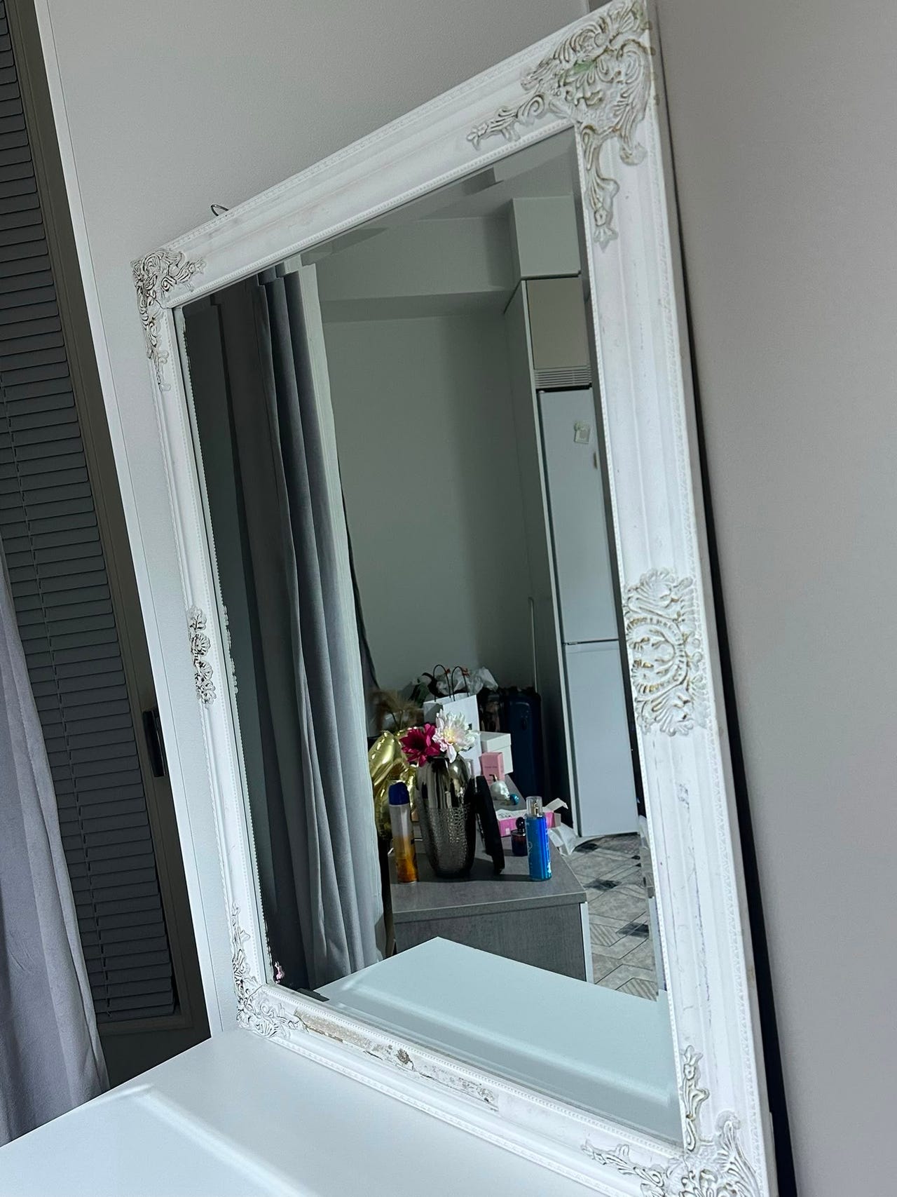 IKEA valkoinen koristeellinen peili