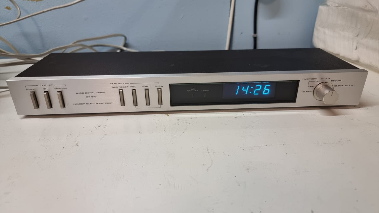 Pioneer DT-510 digitaalinen ajastin / timer hifilaitteille