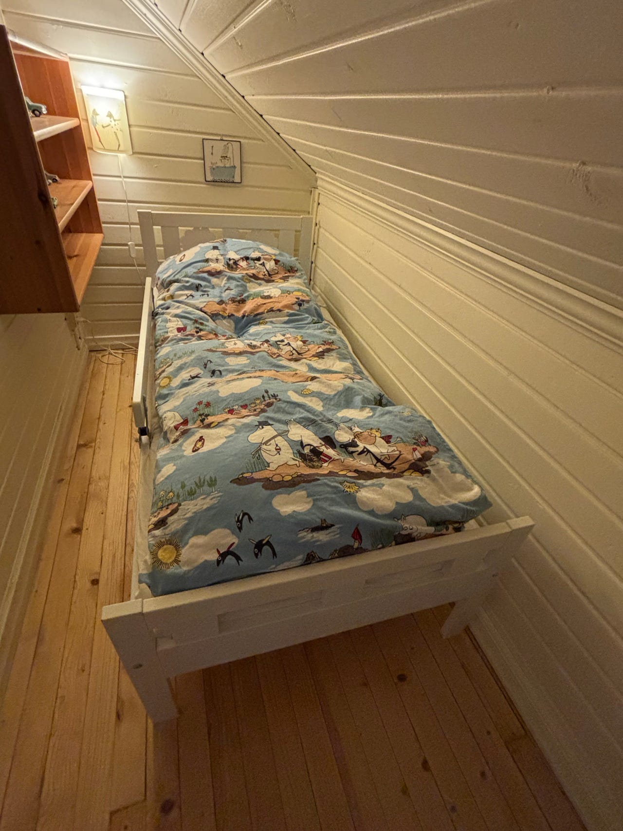IKEA Kritter lastensänky valkoinen