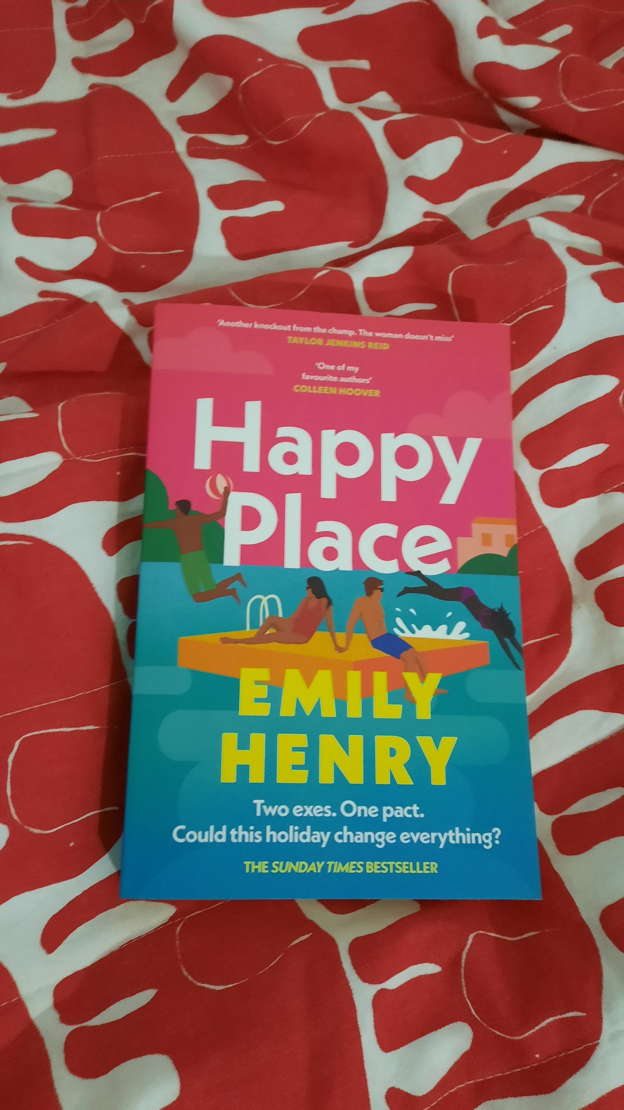 Emily Henry Happy Place pokkari