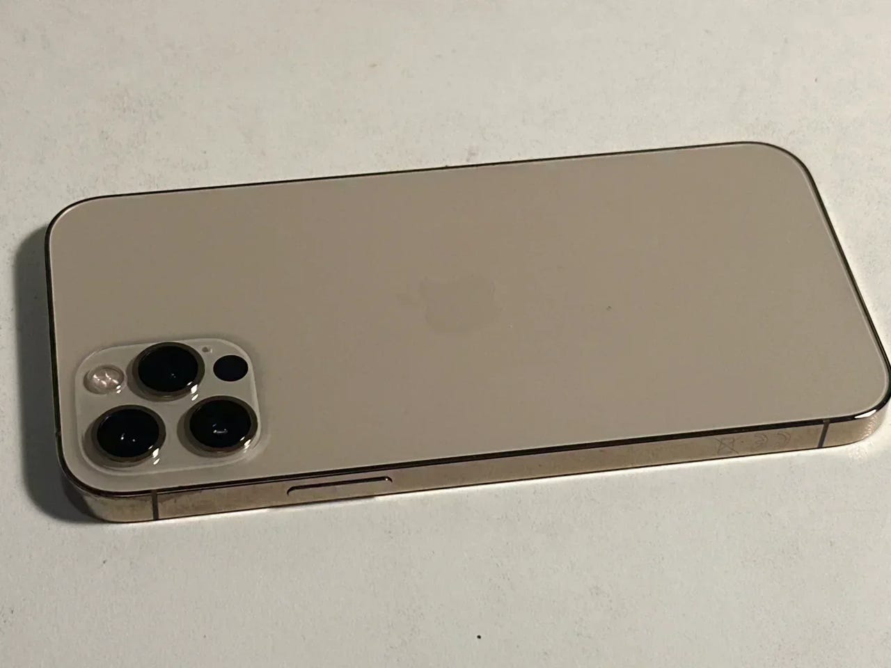 ALE iPhone 12 Pro 128GB gold - TAKUU 12 kk