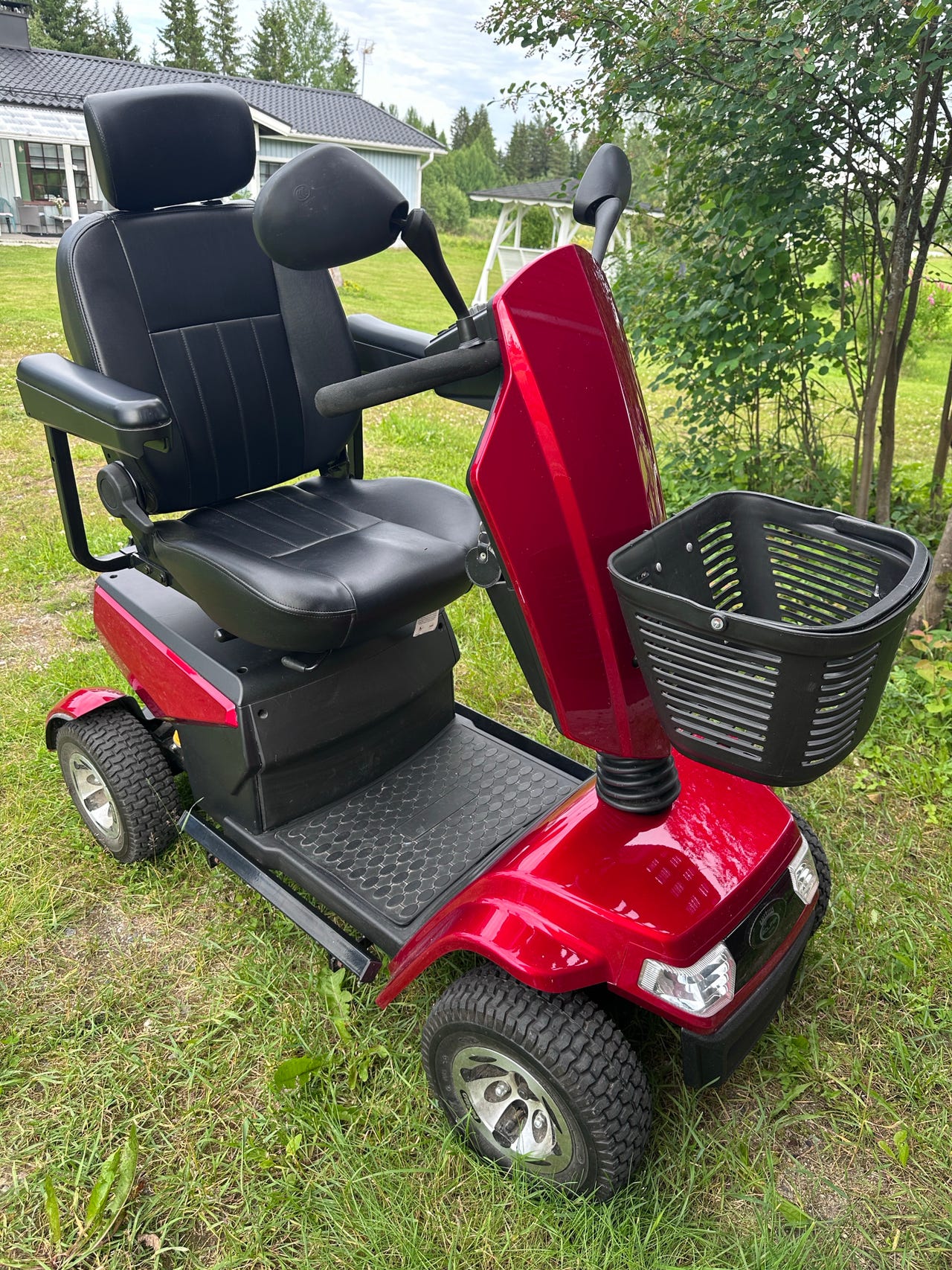 Seniorisähköskootteri
